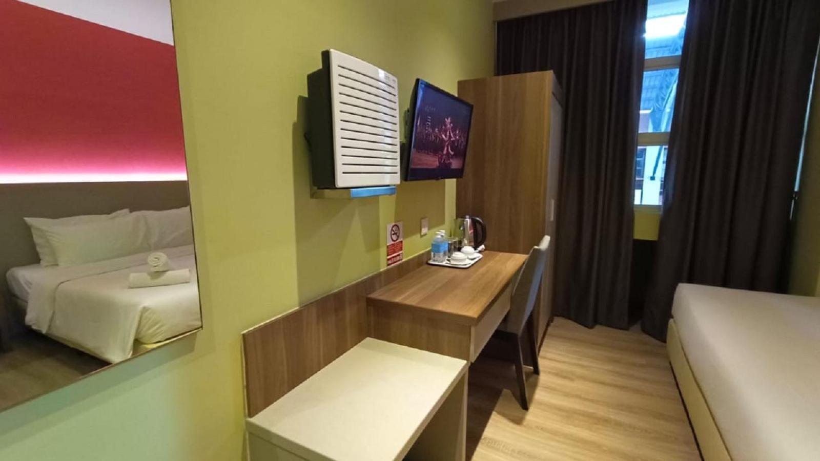 Yee Hotel Permas Jaya Джохор-Бару Екстер'єр фото